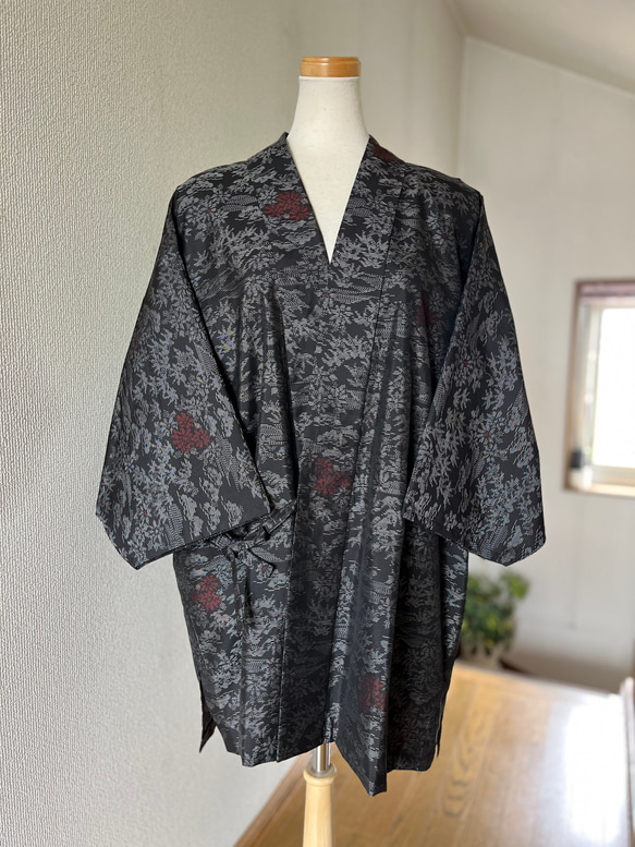 SALE価格♡ 本場大島紬 着物リメイク 作務衣 竹林 お洒落上衣 現品限り 着物 yuki 通販|Creema(クリーマ) 16017802 SALE価格♡ 本場大島紬 着物リメイク 作務衣 竹林 お洒落上衣 現品限り 着物 yuki 通販|Creema(クリーマ) 16017802