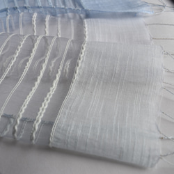 シルクとコットンの透かし織りストール「ヒヤシンスブルー～オーキッドミスト」 5枚目の画像