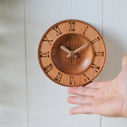 レトロな丸時計　直径15cm　ブラウン色 　丸掛時計 5枚目の画像