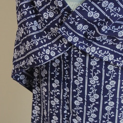 手染め型藍染浴衣　濃紺　縦に並んだ小菊のストライプ小紋柄が着姿をきれいにみせる　　お袖長めトールサイズ　裄68ｃｍ　木綿 9枚目の画像