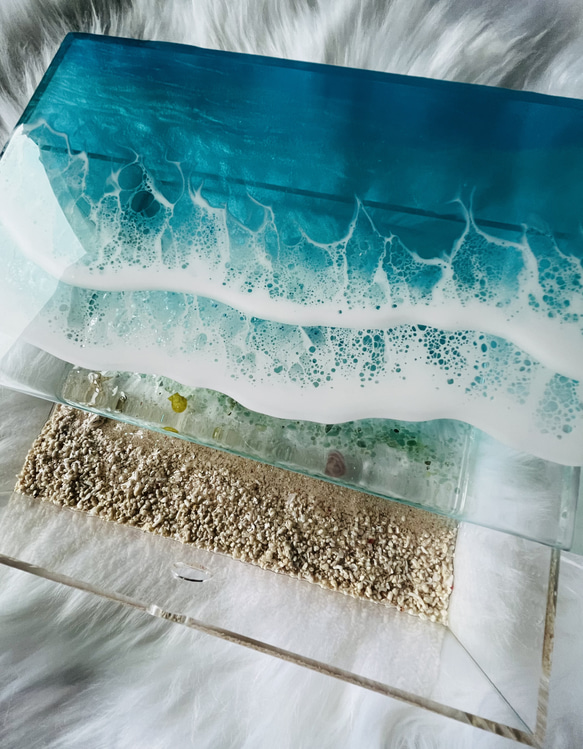 海のインテリア収納BOX  海のトレイ　小物入れ　波紋　波　海　キラキラ　ブルーオーシャン　エポキシ　レジンアート　水面 4枚目の画像