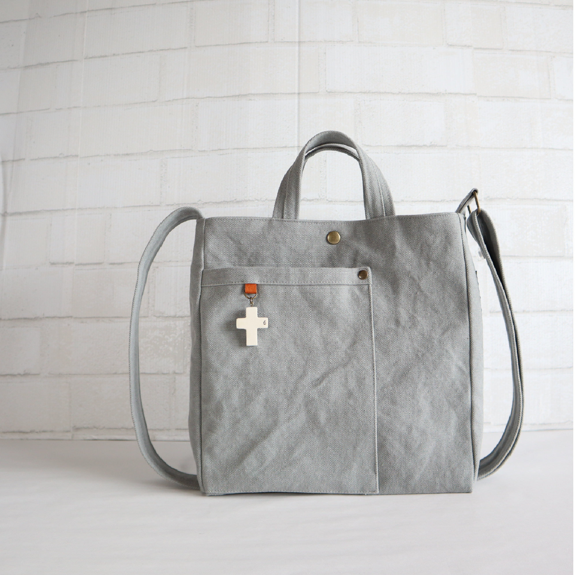 【選べるポケット飾り♪】ましかくポシェット＊ヴィンテージ8号帆布×ライトグレー