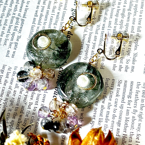 ファッション姫 通販 Sparkle-黒の化石- 【ハンドメイドアクセサリー レジン イヤリング・ノンホールピアス