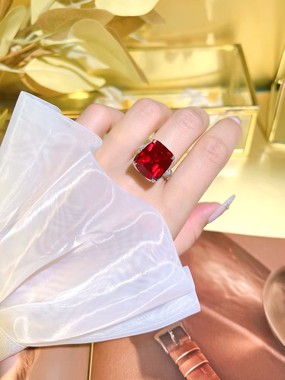 19カラット 人工ルビー 高炭素ダイヤモンド キラキラ ゴージャス ラグジュアリー レッド リング ビッグ 大 赤 指輪 4枚目の画像