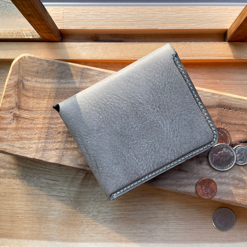 送料無料】個性的・ガバッと開くコンパクト財布<Espada> 二つ折り財布