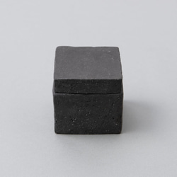 燒島陶瓷盒立方體 第3張的照片