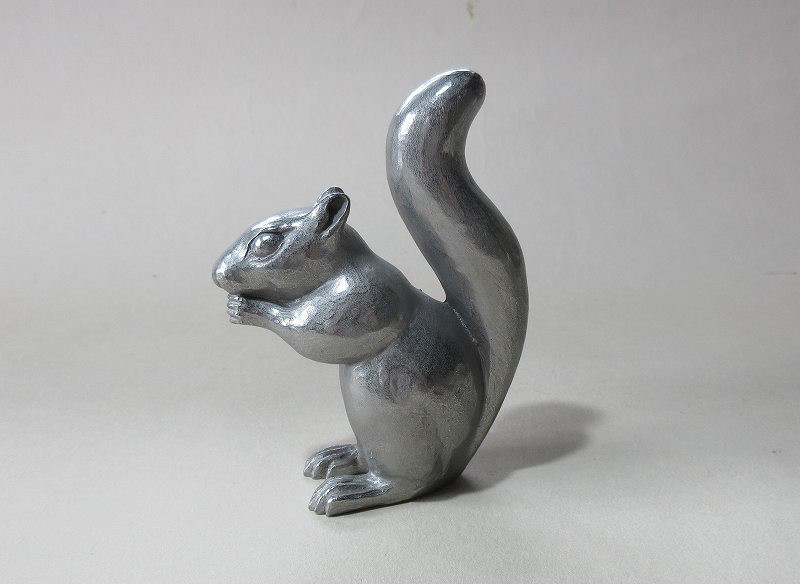 りす（座りポーズ H90）