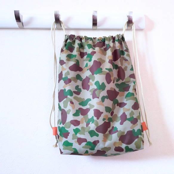 迷彩柄 巾着バッグ 2way