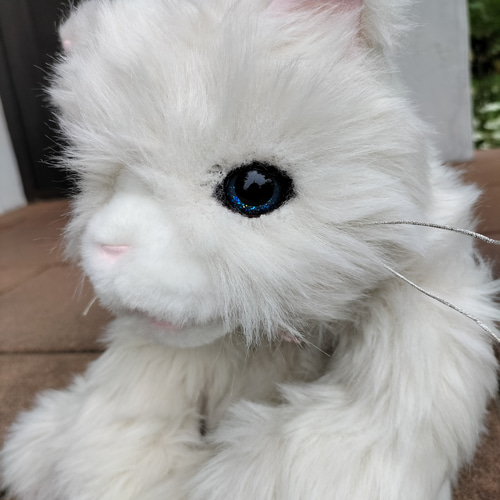 白い猫のぬいぐるみ ハートチャーム付き ぬいぐるみキーホルダー「ちびにゃ」白猫 【受注製作