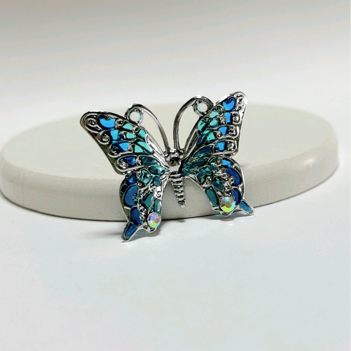 253 ステンドグラス✴ちょうちょ✴レジンヘアゴムキーホルダーブローチ