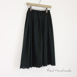 [予約販売] ブラックフラワースカラップギャザースカート（セットアップにもなります） 3枚目の画像