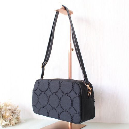 サイズ交換対象外 ミナペルホネン ポシェット タンバリン ブラック