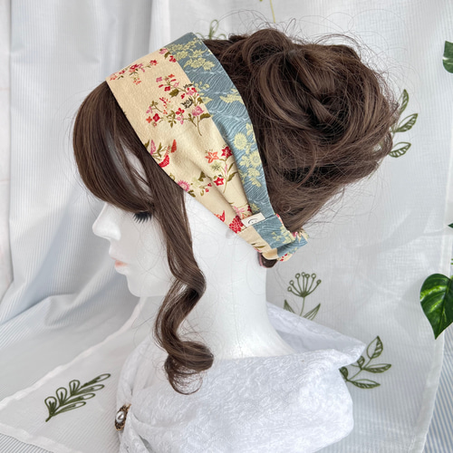 和柄のヘアーバンド【クリーム色×グレー色】 ヘアバンド・ターバン に 