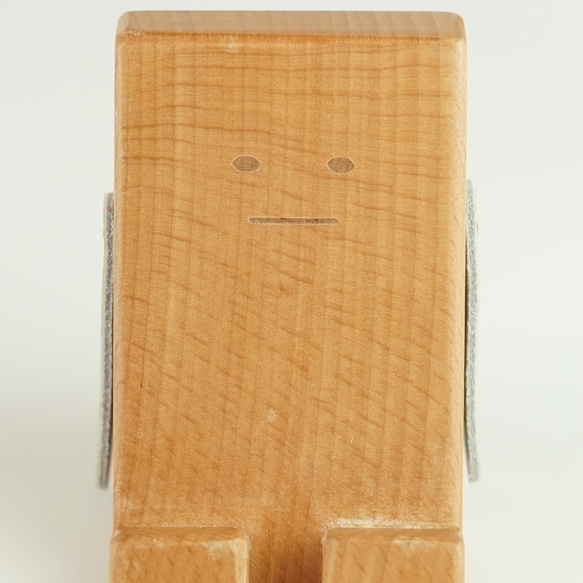 【ワケありな逸品】TOSMU ボーちゃんスマホ立て 木製 スマホスタンド 11枚目の画像