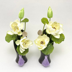 ♛°人気の蓮シングル仏花♤° ボリューミーなコンパクトサイズ ♬ 花器付き♪ Amazon｜山久 造花 仏花 ハスの花束一対 ピンク 約50cm シルク
