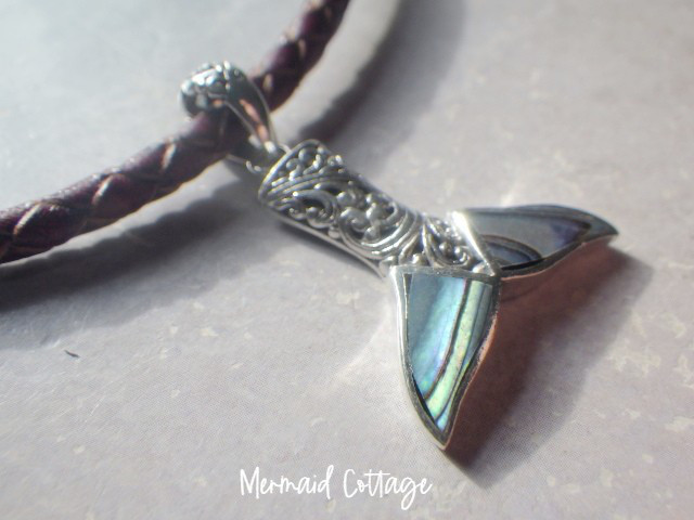 Mermaid Tail 人魚の尻尾の革紐ハワイアンネックレス パウアシェル＆シルバー925