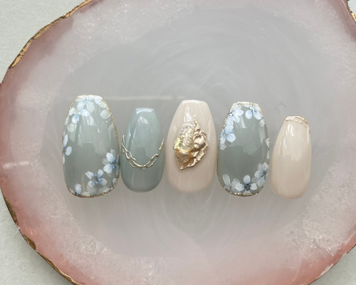 紫陽花ネイル くすみ 手書きお花 フラワー 梅雨 ブルーグレー ベージュ