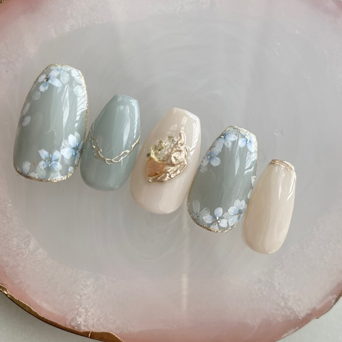 紫陽花ネイル くすみ 手書きお花 フラワー 梅雨 ブルーグレー ベージュ