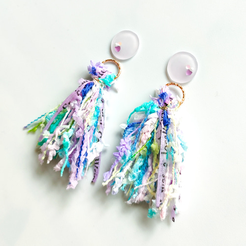 2way*ペールカラーとラベンダーのタッセルのピアス/イヤリング ピアス