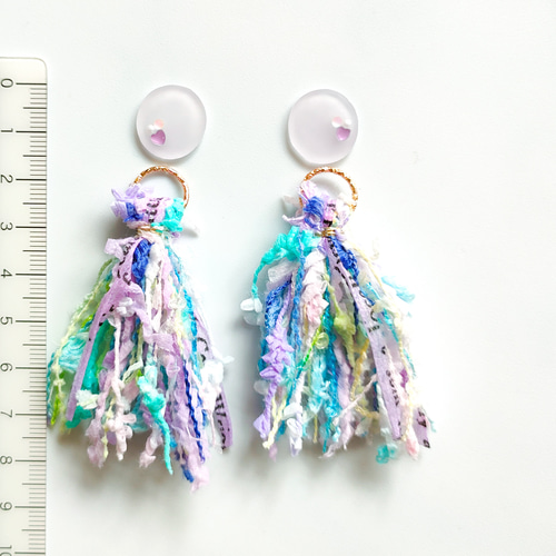 2way*ペールカラーとラベンダーのタッセルのピアス/イヤリング ピアス