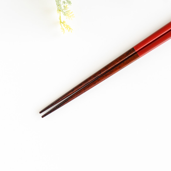 漆塗りのお箸 【女性におすすめ21cm】四角形　赤色（朱色）短め　日本製 3枚目の画像