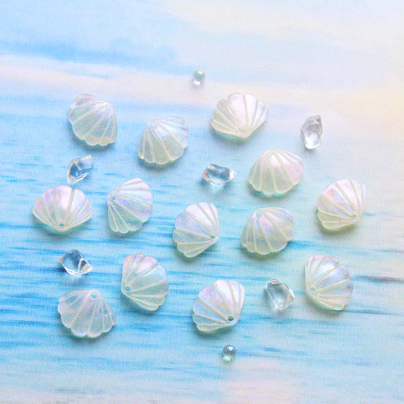 オリジナル新作★ 11mm貝殻のアセテートパーツ　パールホワイト×レインボーグラデーション 3枚目の画像