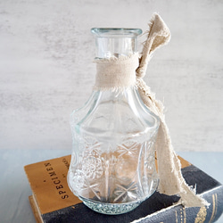 【レトロなガラス花瓶付き】ひまわりの夏の投げ入れアレンジ 8枚目の画像