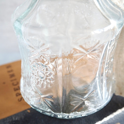 【レトロなガラス花瓶付き】ひまわりの夏の投げ入れアレンジ 7枚目の画像