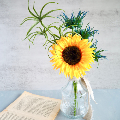 レトロなガラス花瓶付き】ひまわりの夏の投げ入れアレンジ アート