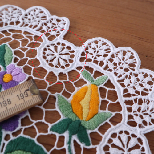 ハンドメイド　テーブルクロスパンツ　レース　ハンガリー刺繍生地使用　リメイク ハンドメイド テーブルクロスパンツ レース ハンガリー刺繍生地