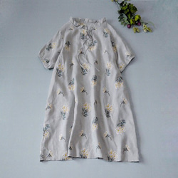 リネン100％紫陽花総刺繍ポケット付きフリル衿大人可愛い半袖ワンピース♪ 2枚目の画像