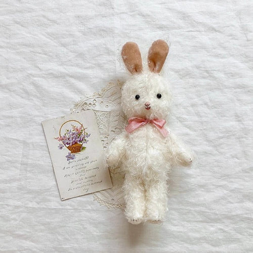 あおぞらうさちゃん.*・ ハンドメイド ぬいぐるみ 着せ替えが出来るうさころちゃんのぬいぐるみ ぬいぐるみ marucoro