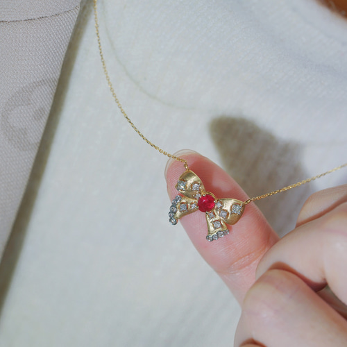 リボンモチーフ ルビー付きネックレスk18 ネックレス・ペンダント