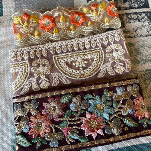 ＊376＊ミッケ＊~布リース　ハロウィンリース　インド刺繍リボン 376＊ミッケ＊~布リース ハロウィンリース インド刺繍リボン 376