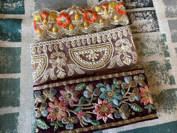 新セット入荷！とっても素敵な刺しゅう！『インド刺繍リボン 約