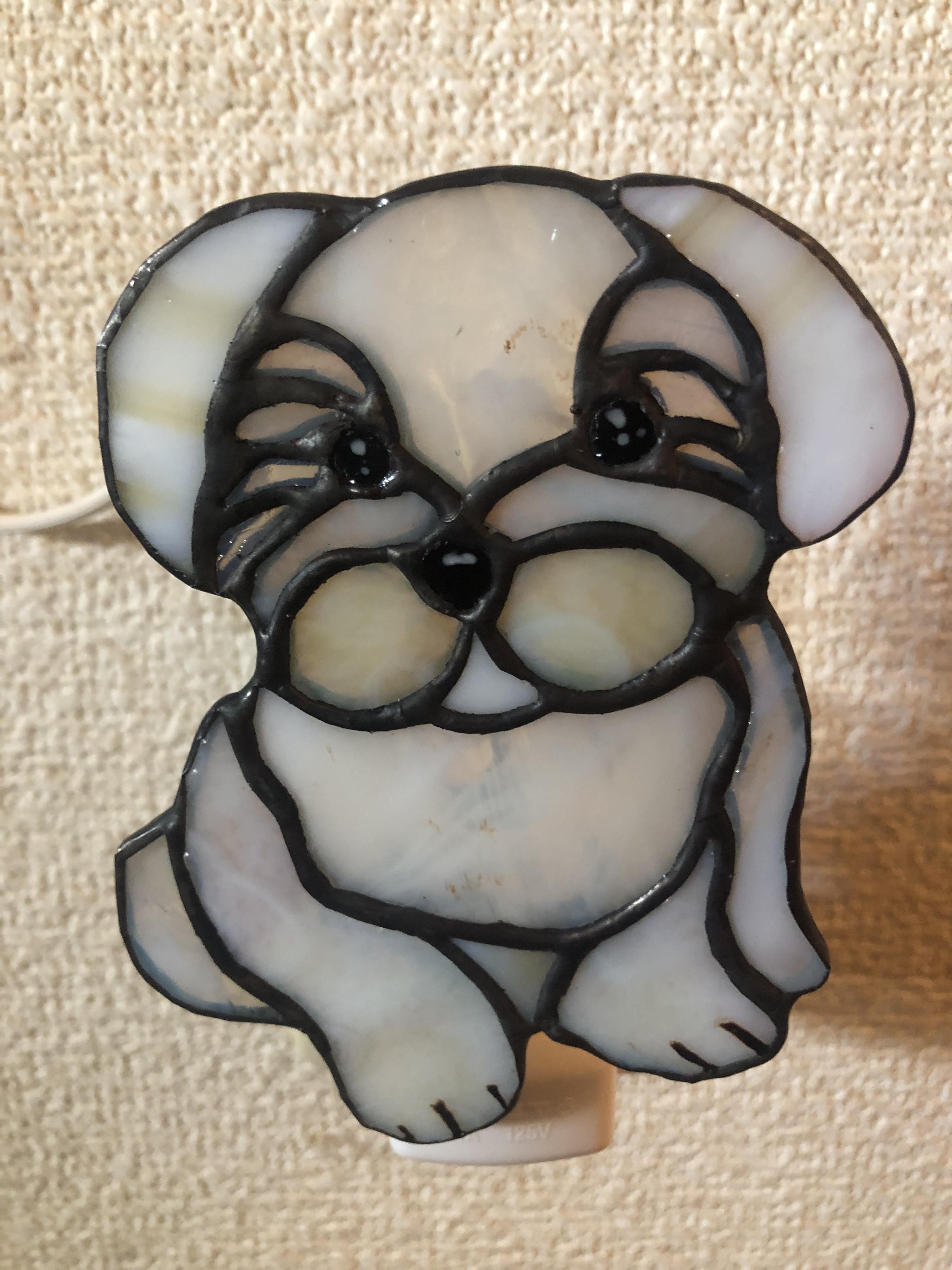 マルチーズのナイトライト　ステンドグラス　わんこのいる生活　わんこ好きへのプレゼント　癒しのグッズ