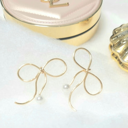 wire ribbon earring 2枚目の画像