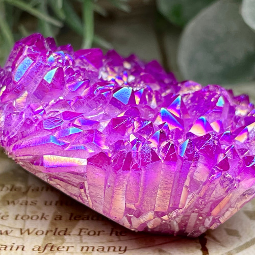 七色の夢໒꒱✨ マゼンタ オーラ水晶 原石 クラスター 天然石 東洋