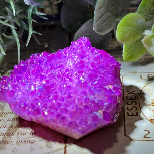 七色の夢໒꒱✨ マゼンタ オーラ水晶 原石 クラスター 天然石 東洋