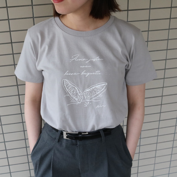 バゲット柄 / 普通【Tシャツ】グレー 1枚目の画像