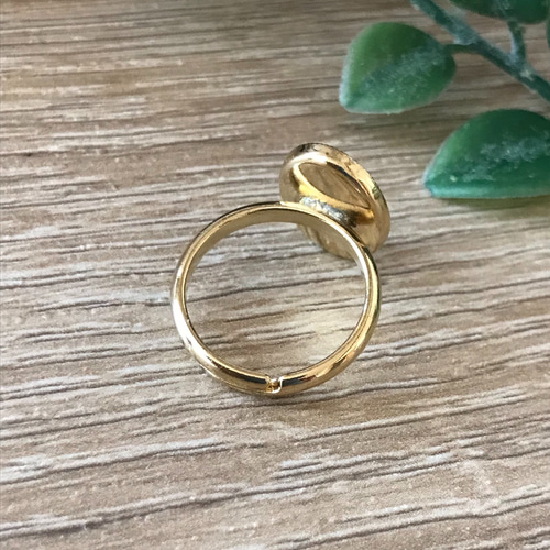 ヴィンテージ風/黒×白いすずらんカメオの指輪/ゴスロリ ガーリー