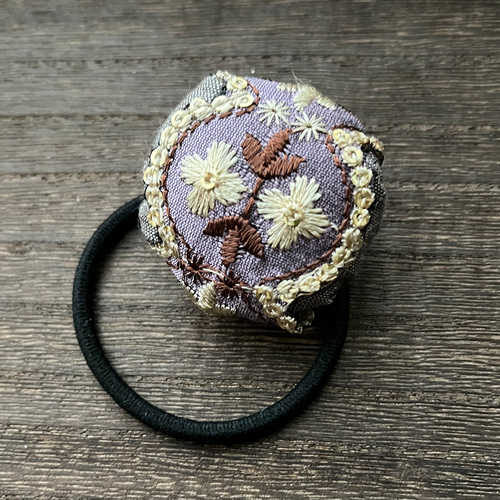 インド刺繍リボンのヘアゴム 各種 ヘアゴム fu.wa.ran:nunokomono 通販  