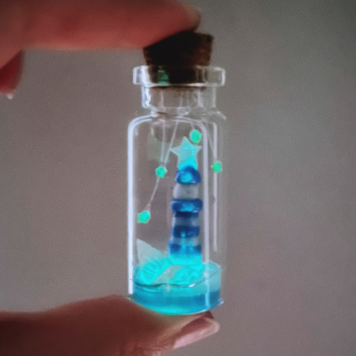 受注制作】星降る海岸 ミニボトル ガラス小瓶 コルク ミニチュア