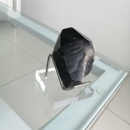 天然水晶 置物 結晶状 黒色台座付き 約15cm 天然水晶 置物 結晶状 黒色台座付き 約15cm