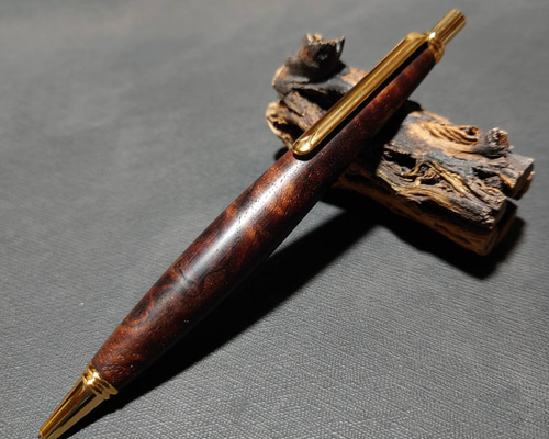 【新品】ウッドペンクラフト　クラロウォルナットボールペン 新品】ウッドペンクラフト クラロウォルナットボールペン 新品