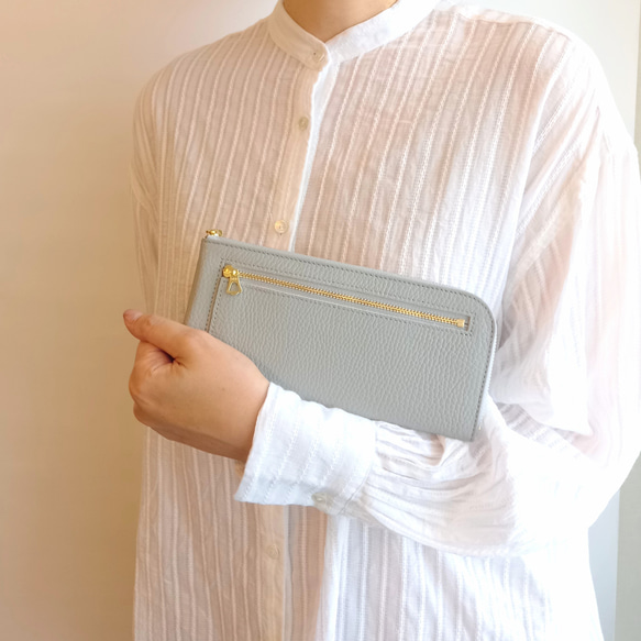 スリムで軽く大容量な長財布（ライトグレー）14枚カードポケット◇高級イタリアンレザー◇牛革シュリンク◇レディース 皮 3枚目の画像