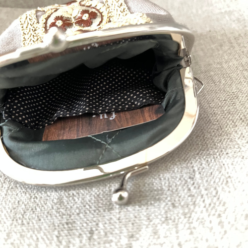 帆布】インド刺繍リボンのがま口ポーチ☆ブルーグリーン がま口 fu.wa  