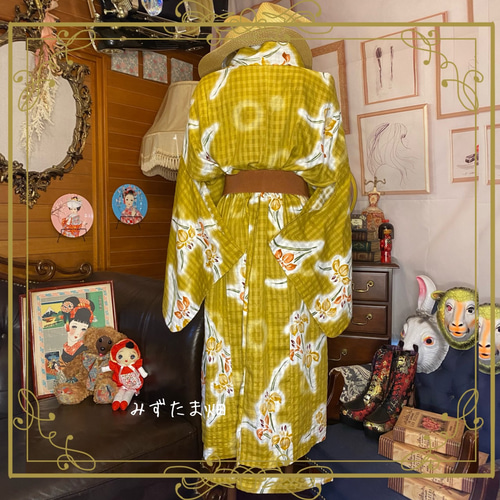 a30d5565-5b8c-41a8-bc4d-