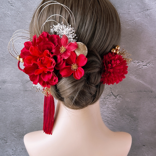 赤ダリア　和装髪飾り　振袖髪飾り　成人式髪飾り　色打掛髪飾り　袴髪飾り　結婚式 深紅ダリアの髪飾り 結婚式 成人式 花嫁 和装 振袖 卒業式 白