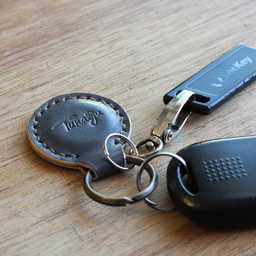 マグネットキーホルダー T-19 【6色】 牛革 レザー 本革 強力磁石 丸